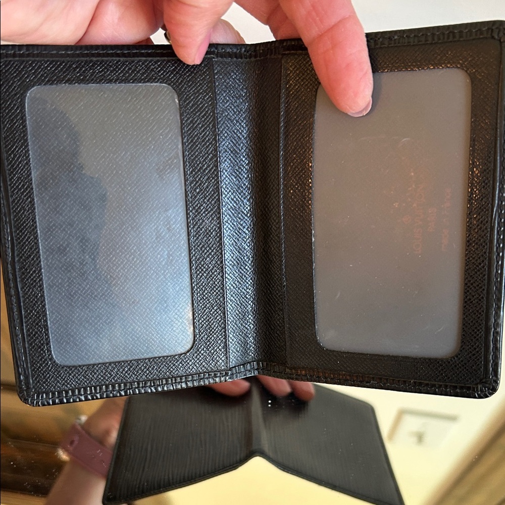 Louis Vuitton Epi Black Card Holder - Picture 5 of 14